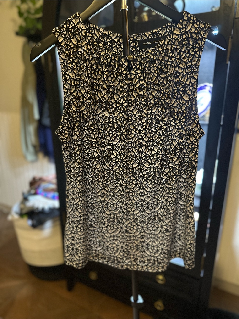 Ivanka Trump Navy and White Sleeveless Geometric Print Blouse